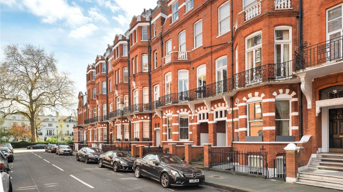 Soames Egerton Gardens South Kensington Knightsbridge Belgravia Brompton Sloane Square Road 2 bedroom Apartment Flat To Rent For Sale SW3 Fabulous Gardens