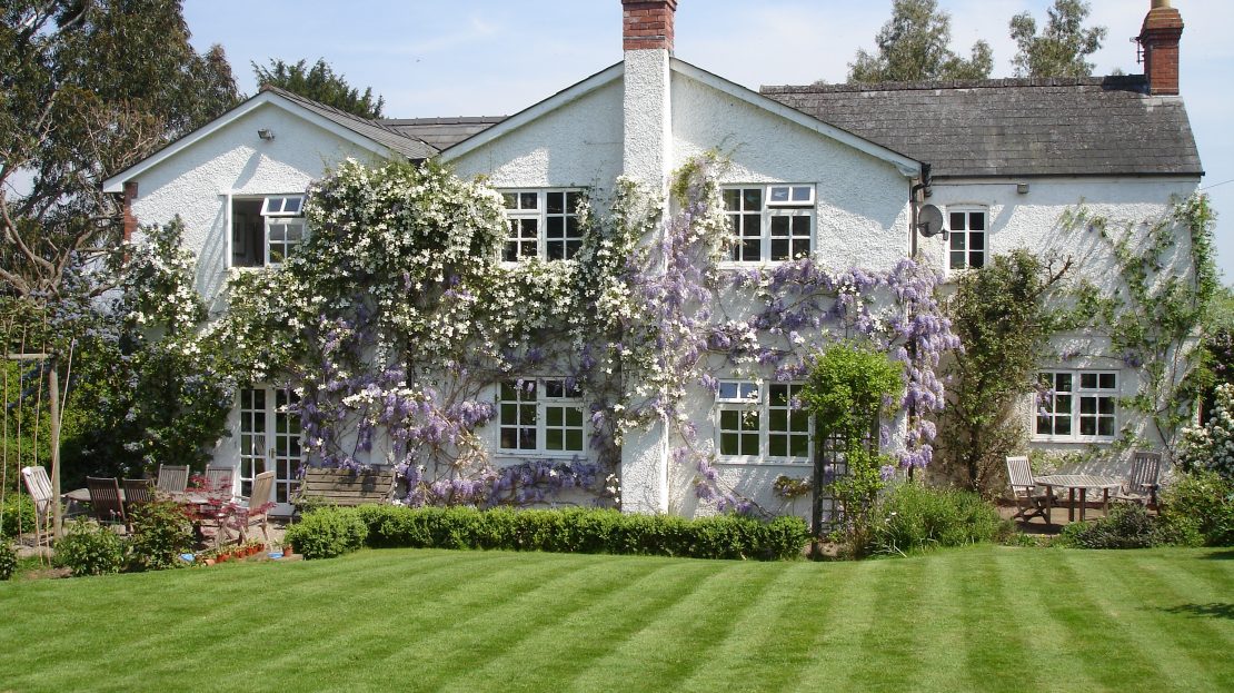 Soames School House Peterchurch Hereford Hay on Wye Five Bedroom House To Rent For Sale Fabulous Garden British Countryside